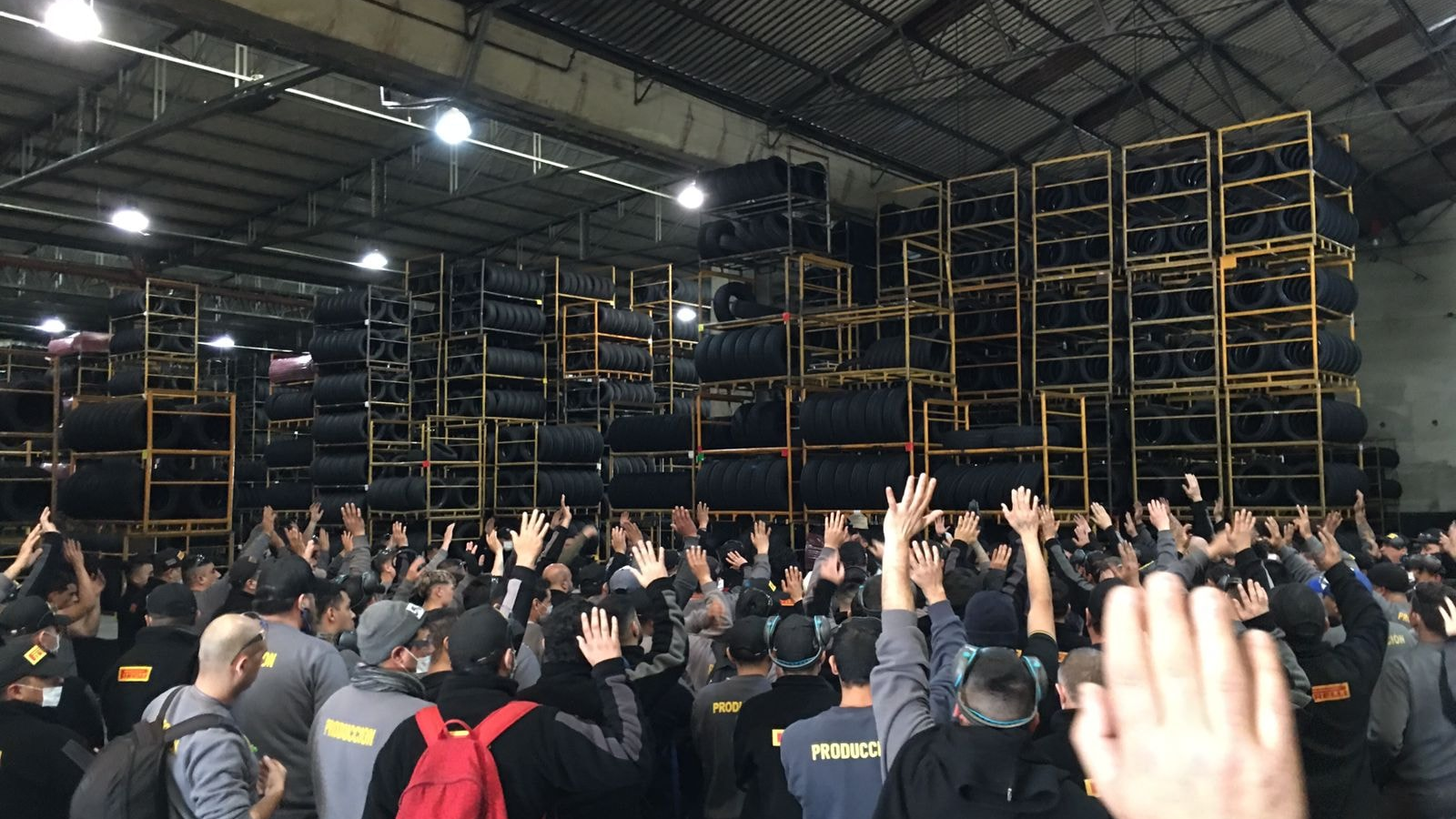 Fate se anuncia en crisis y despide a 97 trabajadores